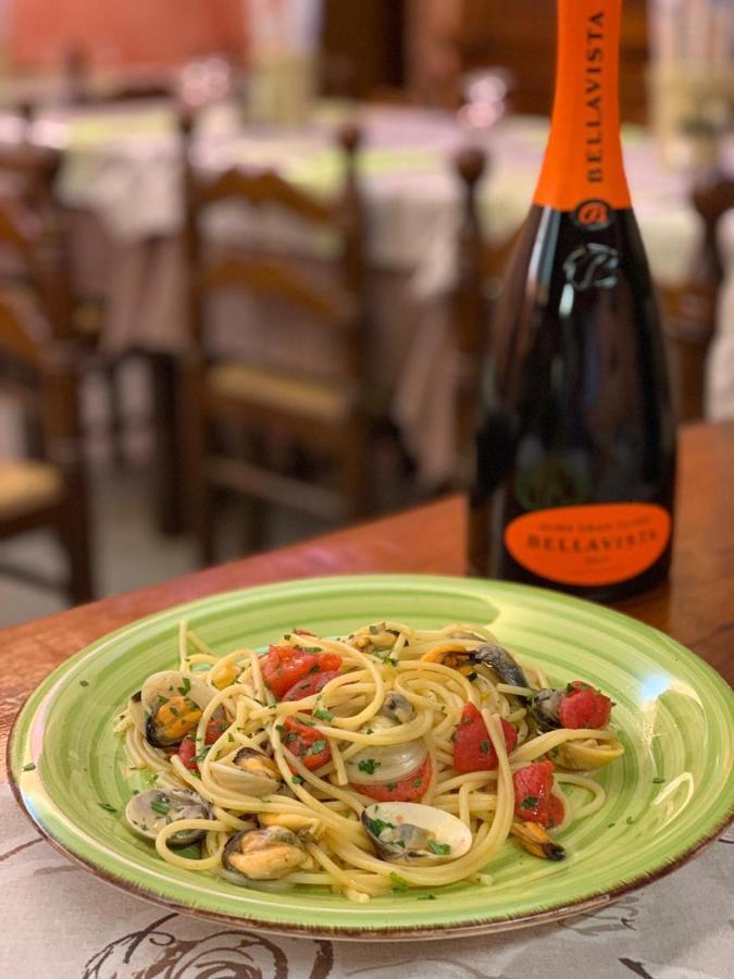 Albergo Ristorante Brera Inveruno Exteriér fotografie